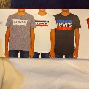 3 pack Boys Levi’s t-shirts